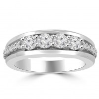 0.85 Ct Round Cut Diamond Wedding Band Ring In Prong Setting